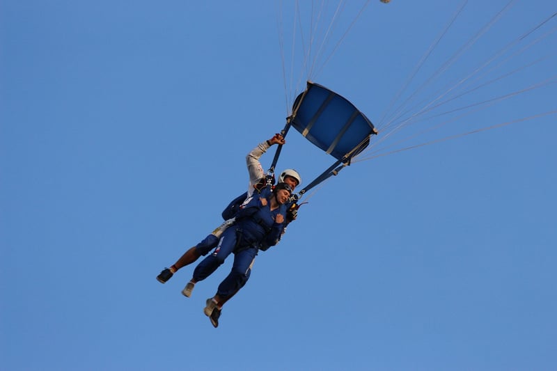 BASE Jumping